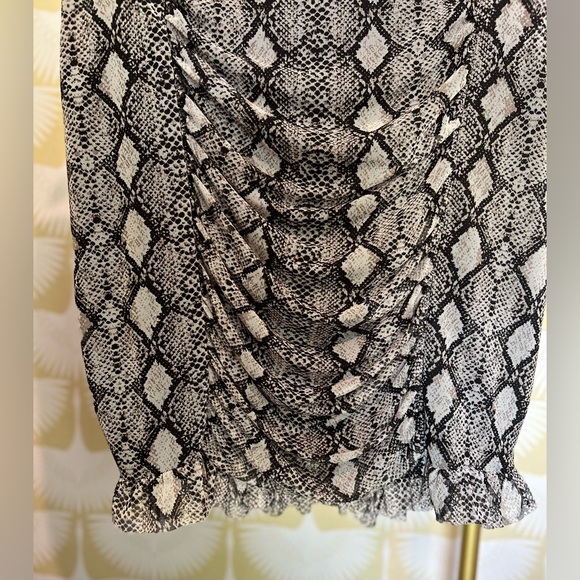 A Beautiful Soul Aiden Snakeskin Skirt - Picture 5 of 11
